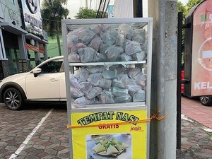 Inspiratif! Di Yogyakarta Ada Etalase Nasi Gratis, Siapapun Bisa Ambil dan Isi