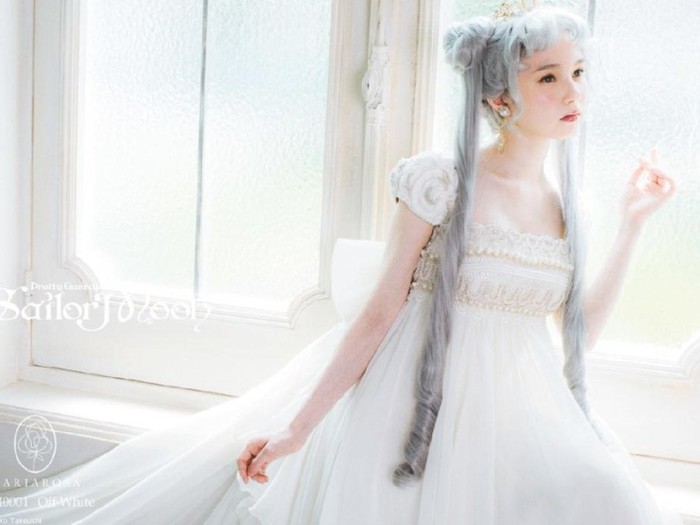 Gaun pengantin terinspirasi dari Sailor Moon.