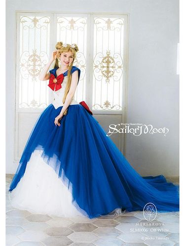 Gaun pengantin terinspirasi dari Sailor Moon.