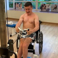 Diakui Jay berolahraga di tempat gym membuatnya merasa menjadi lebih baik. Ketika berada di tempat gym dirinya bisa melupakan masalah, rasa stress dan depresi yang tengah dihadapinya. Foto: Instagram @jaymoir_