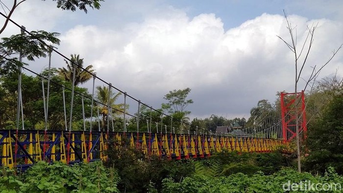Jembatan Jokowi di Magelang