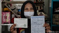 Uang tersebut nantinya akan disimpan layaknya tabungan yang dapat ditarik oleh warga di waktu-waktu tertentu.