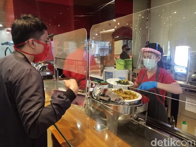 Foto: New Normal di Restoran Hotel Ibis Bandung Trans Studio