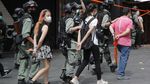 Polisi Hong Kong Tangkap 180 Orang
