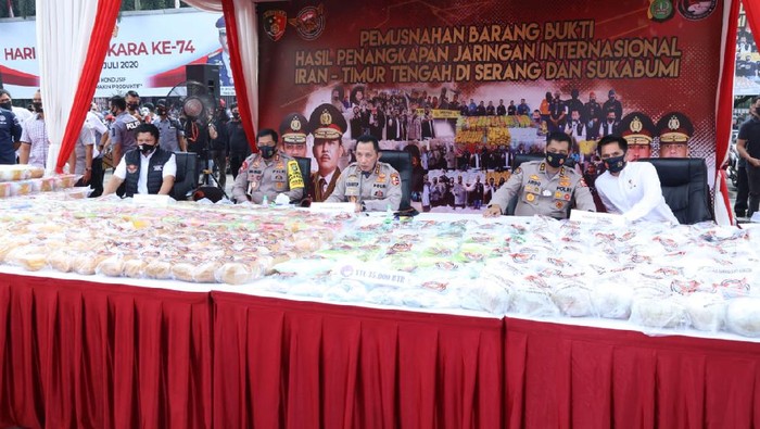 Polri Musnahkan 1,2 Ton Sabu di Polda Metro Jaya Polri Musnahkan 1,2 Ton Sabu di Polda Metro Jaya