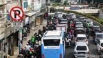 Potret Kemacetan di Pasar Senen Dampak Penutupan Underpass