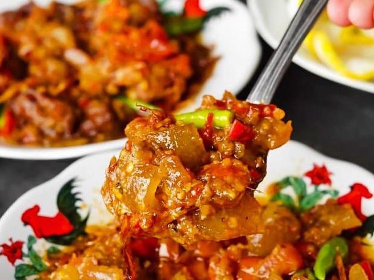 20 Makanan Serba Mercon Ada di Sini