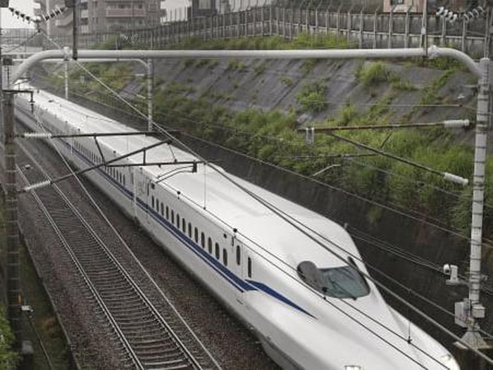 Shinkansen N700S