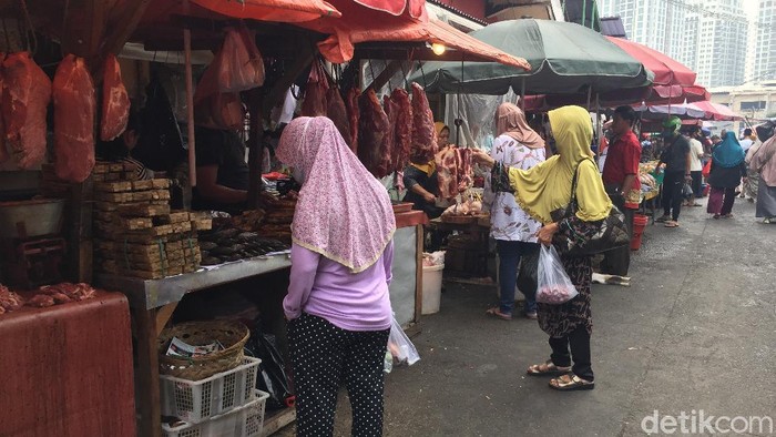 Suasana di Pasar Kebayoran Lama 2 Juli 2020