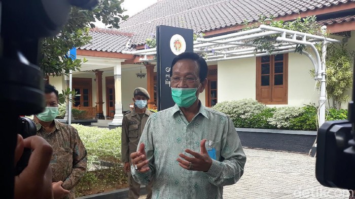 Sultan Hamengku Buwono X, Gubernur DIY