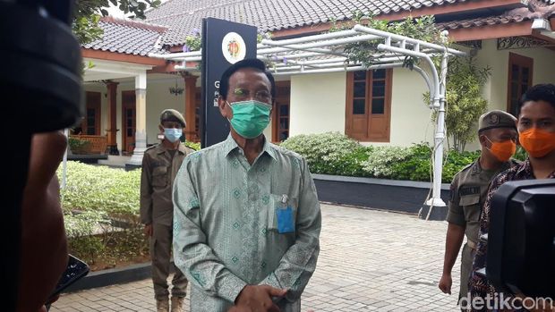 Sultan Hamengku Buwono X, Gubernur DIY