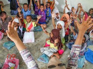 Trauma Healing untuk Anak-anak Imigran Rohingya di Aceh