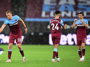 Bek Chelsea Enggak Punya Otak