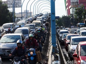 Jurus Pemprov Tangkal Macet Jakarta yang Bikin Rugi Rp 65 Triliun