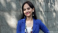 Ia pun berdalih ingin melangsungkan resepsi pernikahan, namun belum tahu kapan. Pool/Palevi S/detikFoto.