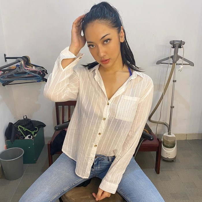 anindita hidayat anindita hidayat