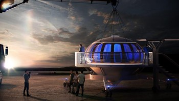 Space Perspective rencananya akan melakukan 25 penerbangan balon luar angkasa di tahun pertama peluncuran layanan wisata luar angkasanya. Satu hal yang tidak akan dialami penumpang adalah momen tanpa bobot. Foto: Space Perspective