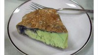  Mirip sekali dengan potongan kue, batu kristal yang satu ini mengingatkan dengan kue pie untuk dessert. Foto: Boredpanda