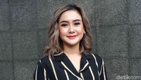 Kisah cinta Cita Citata bersama Roy Geurts ternyata kandas jelang menuju pelaminan. Pool/Noel/detikFoto.