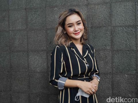 Cita Citata saat ditemui di kawasan Trans TV.
