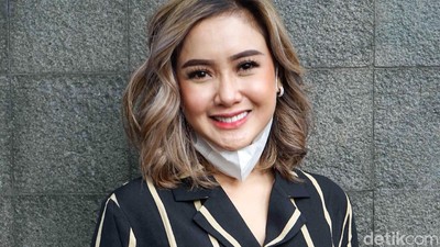 Cita Citata dan 7 Artis Indonesia yang Batal Menikah Setelah Tunangan