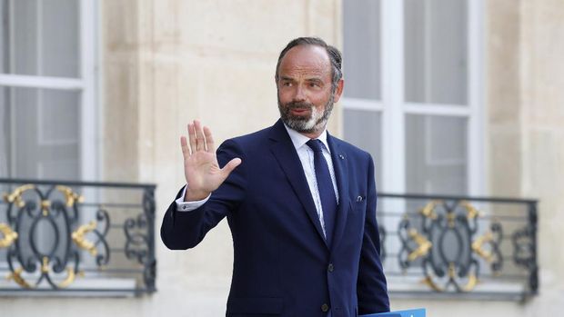 FILE - In this Wednesday, June 3, 2020 file photo, French Prime Minister Edouard Philippe leaves after a meeting at the Elysee Palace in Paris. The French Presidency announced on Friday, July 3, 2020 that Philippe has resigned and a government reshuffle is expected in the coming days.  (Gonzalo Fuentes/Pool via AP, File)