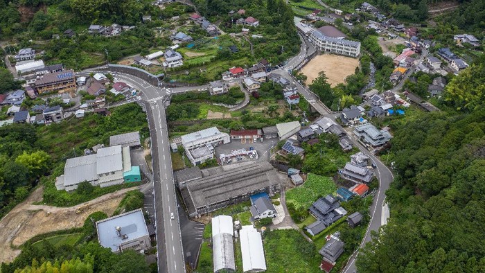 Ini Lho Kota Bebas Sampah di Negeri Sakura Kamikatsu merupakan kota ramah lingkungan di kawasan Jepang. Di kota ini warganya dengan tertib dan disiplin kelola sampah agar tak mencemari lingkungan.
