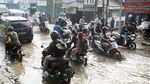 Aduh! Jalan Raya Bojong Gede-Citayam Ini Rusak Banget