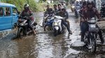 Aduh! Jalan Raya Bojong Gede-Citayam Ini Rusak Banget