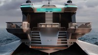 Menurut Baran, trimonoran yang terdiri dari tiga lambung ramping memberikan kapal pesiar Escalade 30% ruang lebih banyak daripada kapal sejenis dengan monohull. Stabilitasnya pun lebih besar.