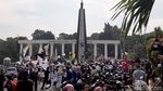 Massa dari Berbagai Elemen Kumpul di Tugu Kujang Tolak RUU HIP