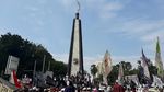 Massa dari Berbagai Elemen Kumpul di Tugu Kujang Tolak RUU HIP