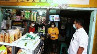 Aplikasi Mitra Warung Pangan berbasis digital diperuntukkan bagi pemilik warung untuk membeli stok bahan pangan dari BUMN pangan berupa bahan sembako, seperti beras, minyak, dan gula, dengan mudah dan bebas biaya pengiriman.