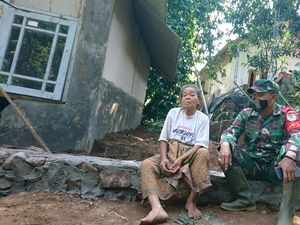 Kisah Nenek 80 Tahun Hidup di Tempat Tak Layak, Kini Rumahnya Dibangun TNI