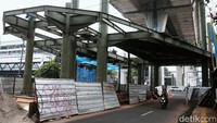 Jembatan penghubung dengan panjang 145 meter direncanakan akan terbuka untuk publik dan mulai beroperasi pada Agustus 2020.