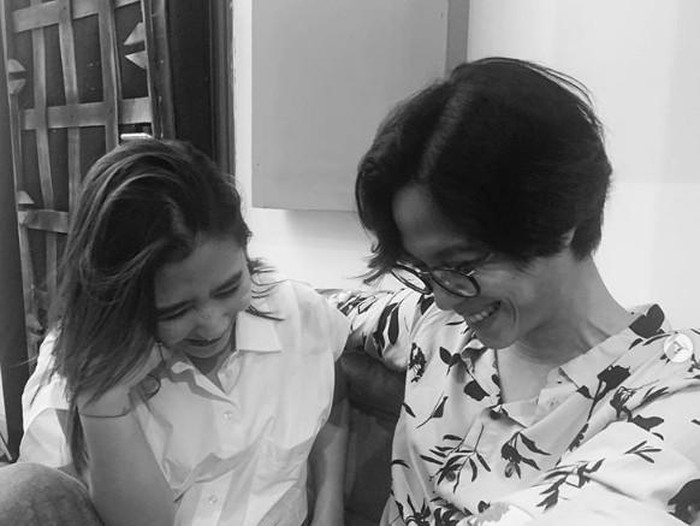 prilly latuconsina dan dikta dikta jadi trending usai foto bareng prilly latuconsina