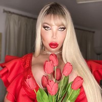 Nama Rodrigo Alves kembali jadi sensasi setelah mengumumkan bahwa dia kini menjadi transgender. Sebelumnya, Rodrigo kerap membuat kontroversi karena tergila-gila dengan operasi plastik.  Foto: dok. Instagram