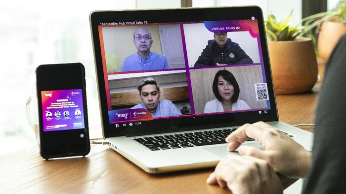 Telkomsel mendorong komunitas startup dan penggiat ekosistem digital untuk terus berinovasi menghadapi era new normal. The Nextdev Hub Virtual Talks pun menjadi obat penawarnya di tengah terjangan pandemi COVID-19.