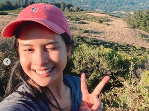 Penampilan Maudy Ayunda Usai Bertengkar dengan Pria saat Live Instagram