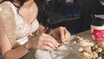 Maudy Ayunda Ternyata Doyan Ngopi dan Ngemil Kacang