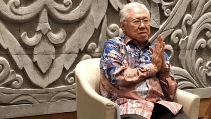 Pentingnya Jaga Kualitas dan Mutu Pendidikan di Masa Pandemi Kesiapan lembaga pendidikan menghadapi keharusan digitalisasi akibat pandemi COVID-19 cukup mengkhawatirkan. Ada banyak keluhan, mulai dari kualitas tenaga pendidik yang tidak merata sehingga bingung harus melakukan apa di masa pandemi, hingga sekolah yang kebingungan menjalankan proses beajar mengajar secara virtual karena infrastrukturnya tidak tersedia.