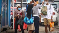 Meskipun begitu, protokol kesehatan sangat ketat dilakukan bagi para wisatawan.