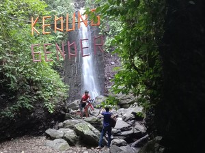 Pesona Air Terjun Kedung Gender yang Sejuk dan Asri di Kudus