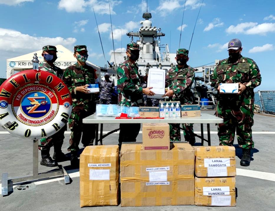 Alkes dari Mabes TNI diterima pihak Lantamal VI. (Dok Istimewa)