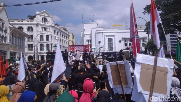 Apel ganyang komunis di Medan