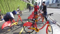 Ada 9 titik peminjaman sepeda dengan total 200 unit sepeda. Layanan ini dapat digunakan dari pukul 6 pagi sampai 6 sore. 