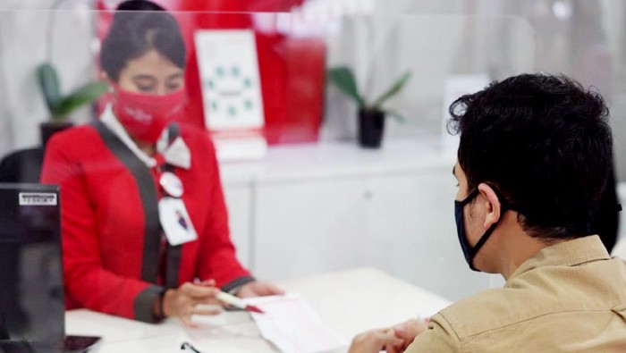 Konsistensi Bank DKI dalam meningkatkan kualitas layanan pada nasabahnya diganjar apresiasi sebagai pelayanan terbaik di kategori Bank Pembangunan Daerah (BPD) versi InfoBank.