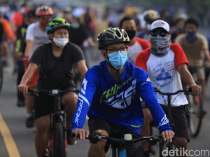 Saran Dokter Jantung Agar Gowes Pakai Masker Tak Bikin Kolaps