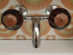 10 Pareidolia yang Bikin Bingung, Lihat Wajah di Sebuah Benda