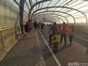 Alasan Warga Masih Ajak Anak ke CFD Bekasi: Di Rumah Nggak Ada yang Jaga